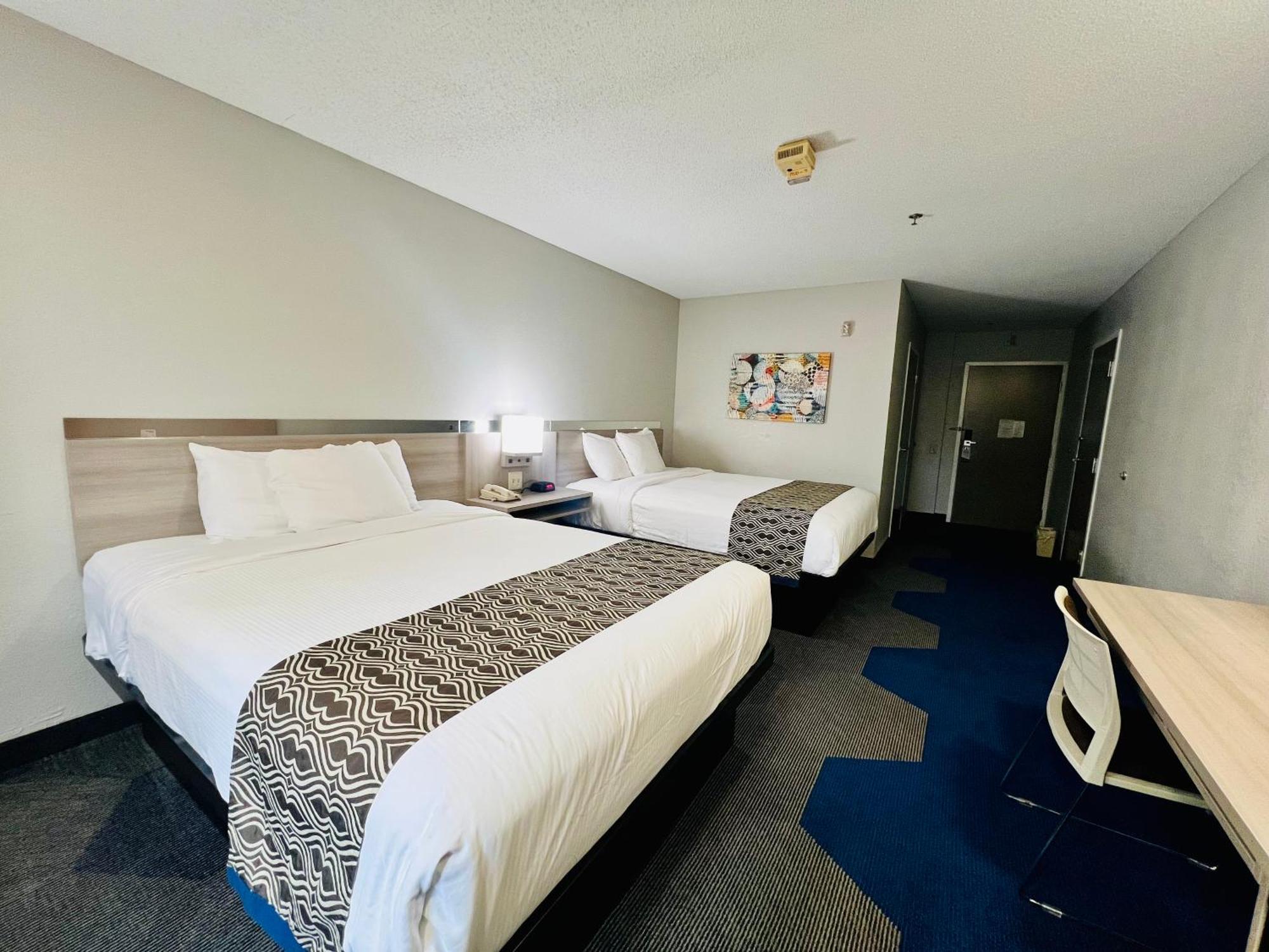 Microtel Inn Georgetown - Lexington North Экстерьер фото