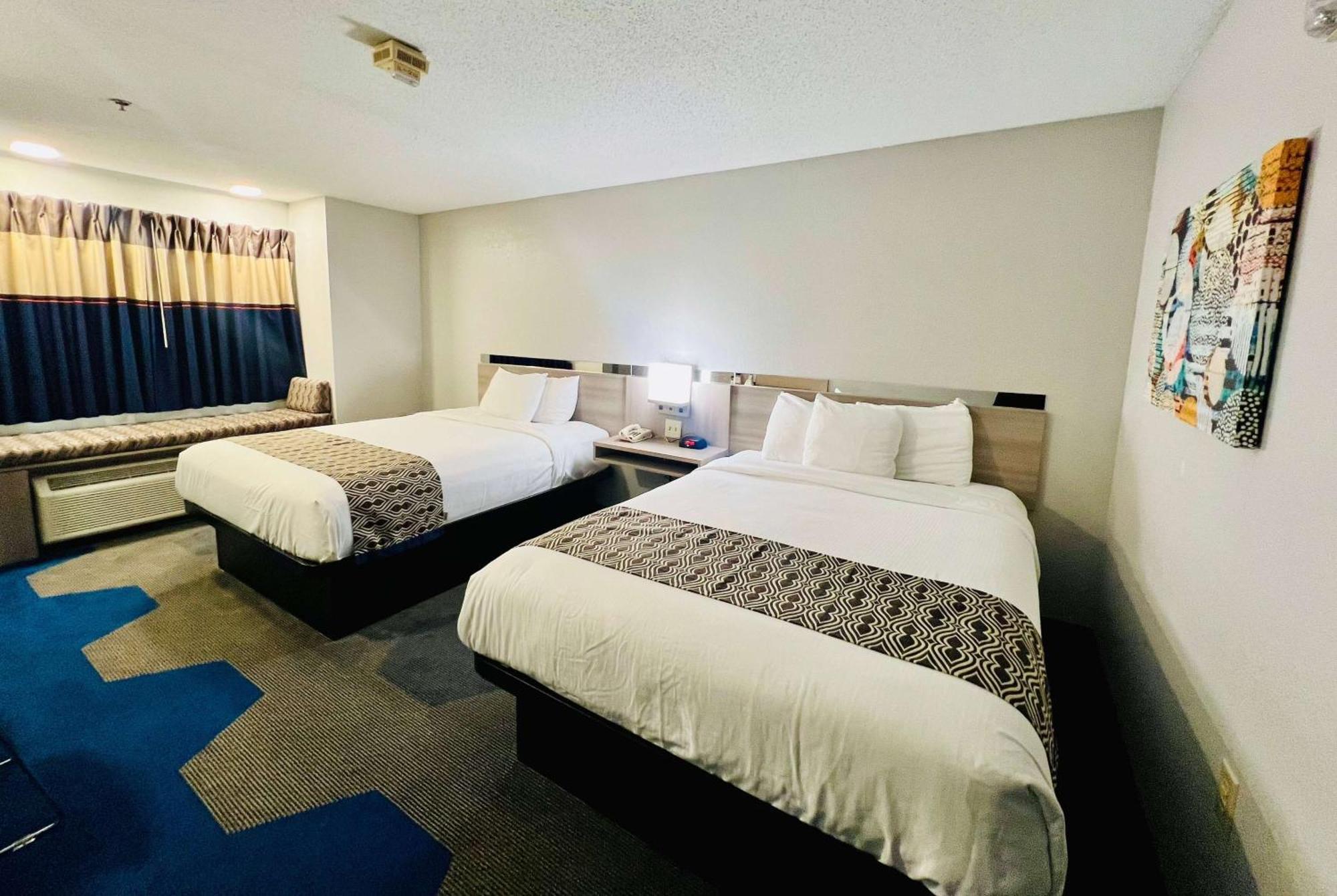 Microtel Inn Georgetown - Lexington North Экстерьер фото