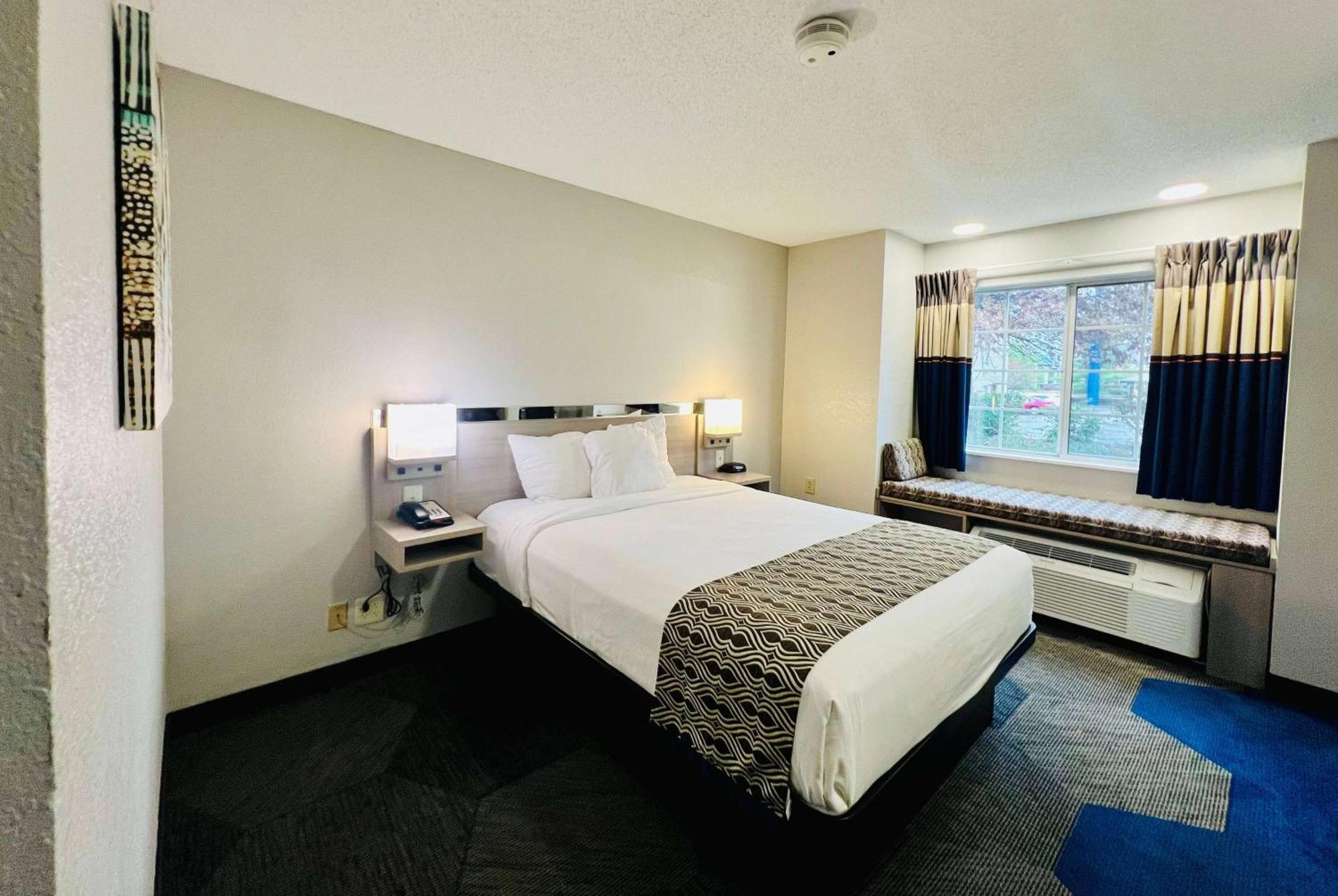 Microtel Inn Georgetown - Lexington North Экстерьер фото